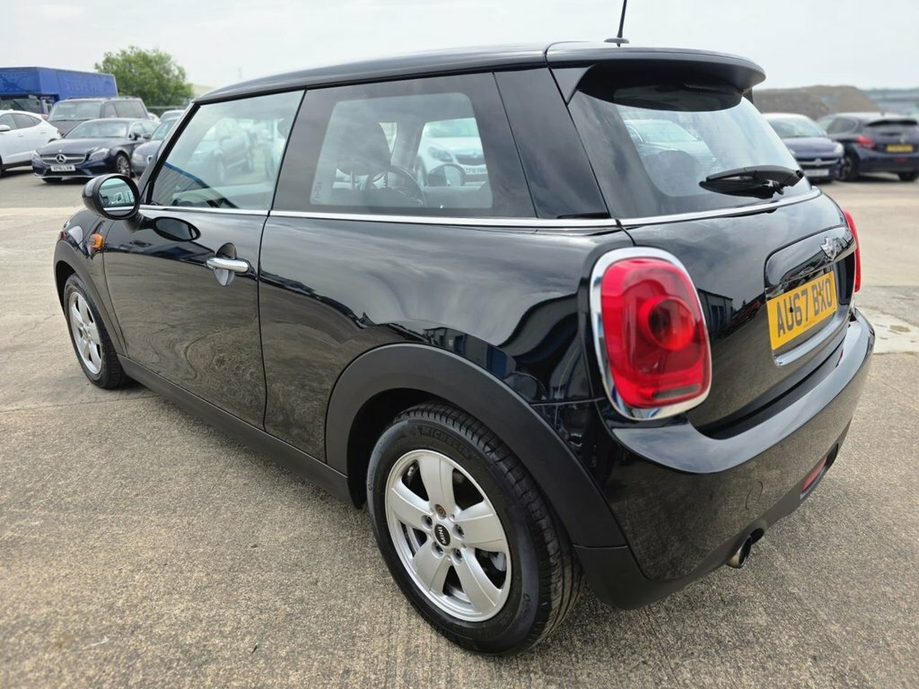 Mini Hatch 1.5L Cooper AU67BXO Black #6