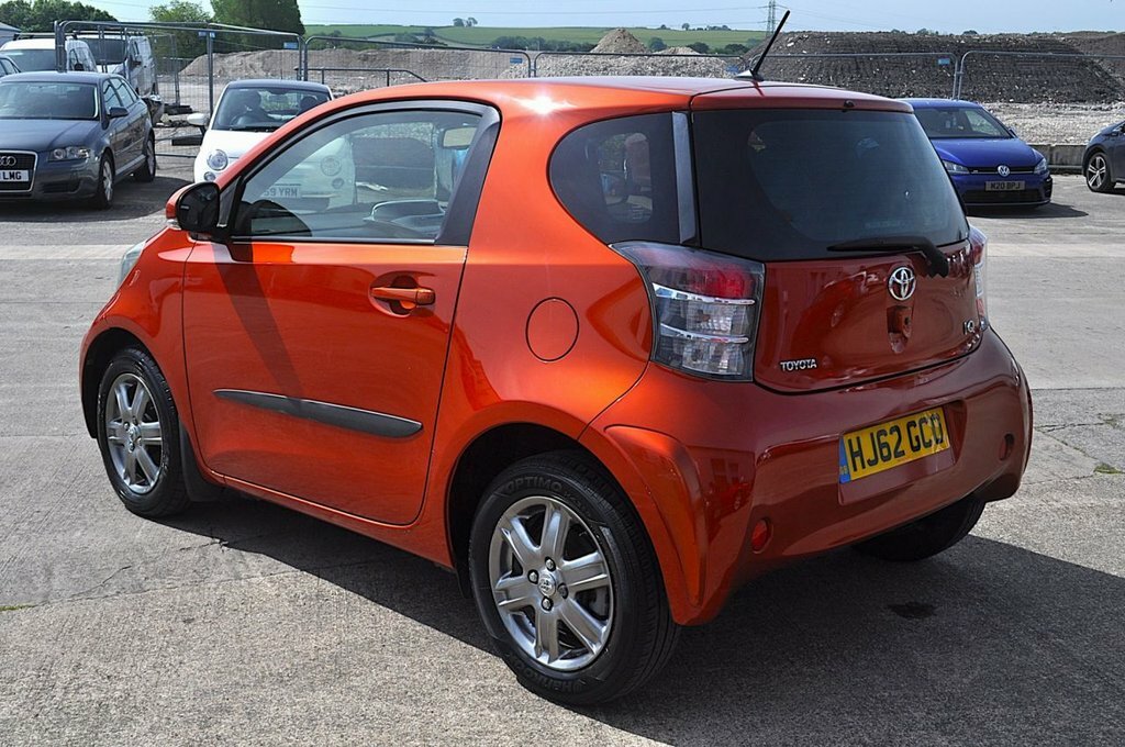 Toyota IQ 1L 2 Orange #6