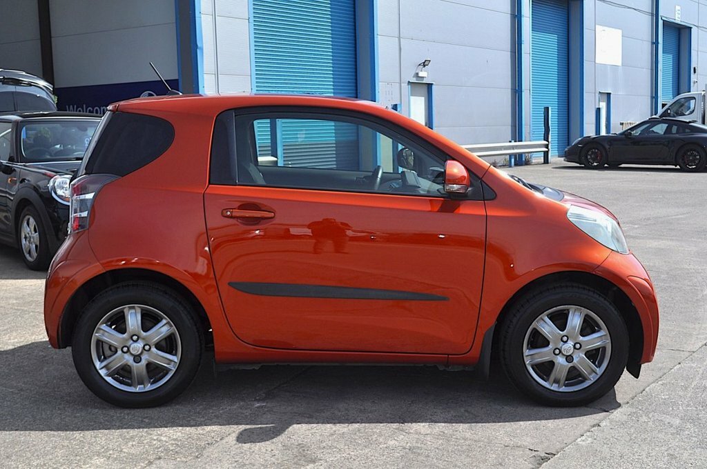 Toyota IQ 1L 2 Orange #2