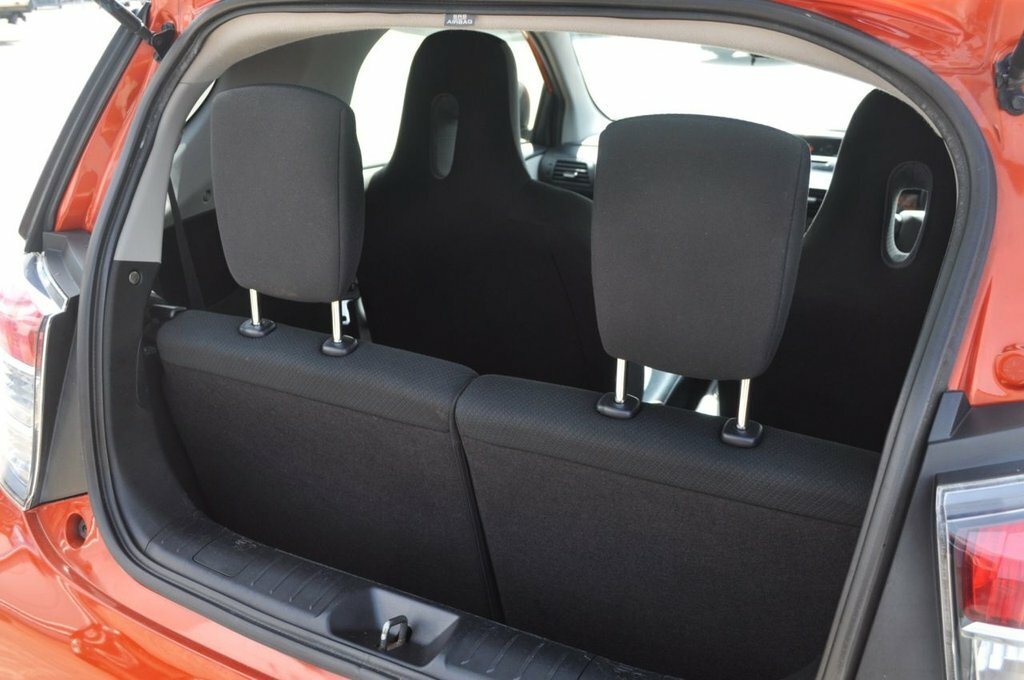 Toyota IQ 1L 2 Orange #5