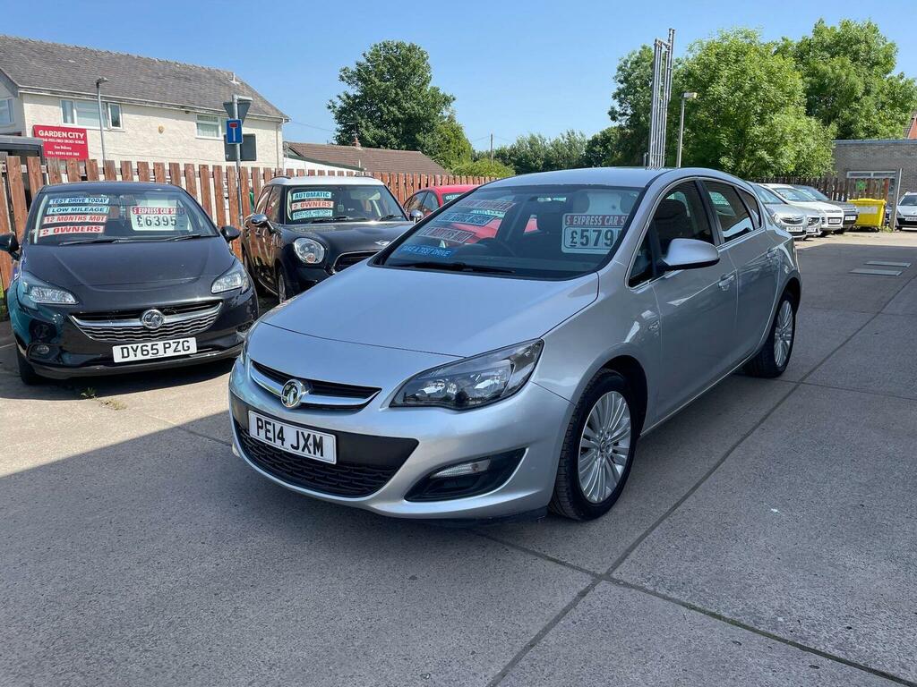 Vauxhall Astra Hatchback 1.6 16V Excite Euro 5 201414 Silver #4