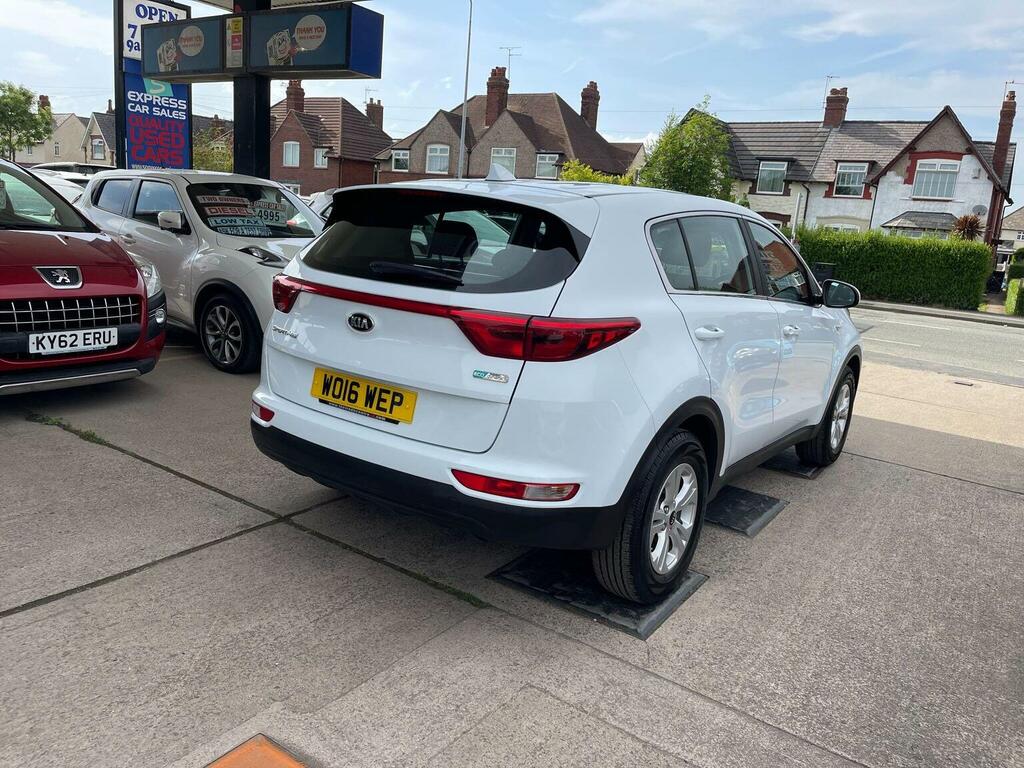 Kia Sportage Suv 1.7 Crdi 1 Euro 6 Ss 201616 WO16WEP White #2