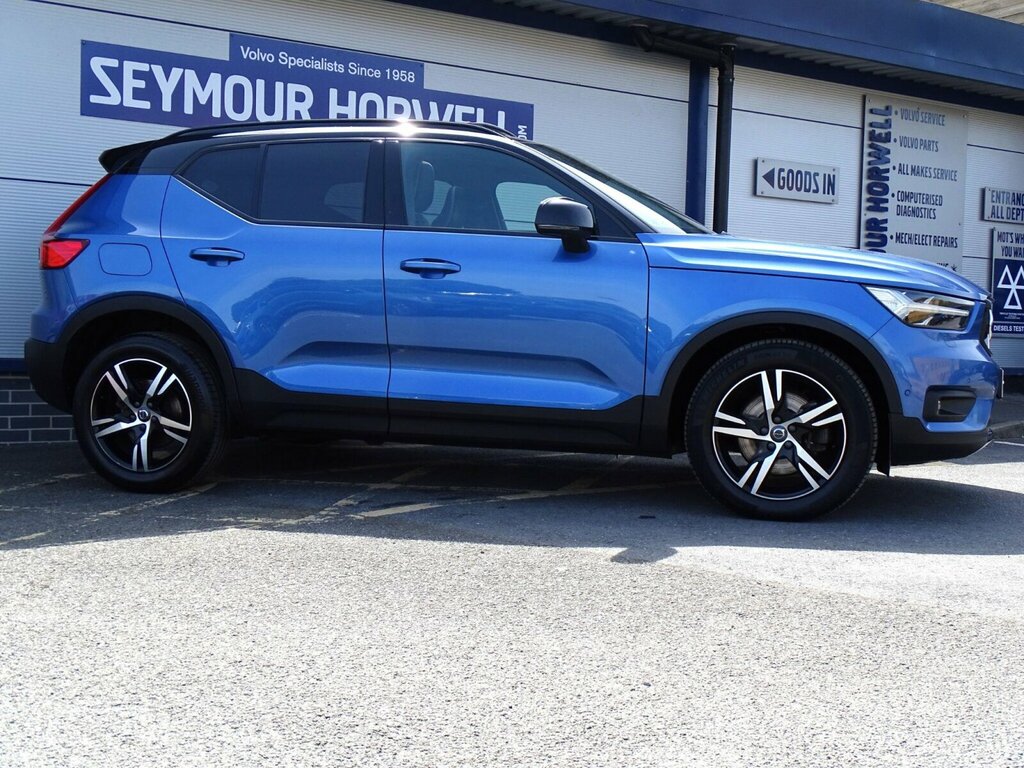 Volvo XC40 2.0 B5 Mhev R-design Awd Euro 6 Ss KM70CEU Blue #4