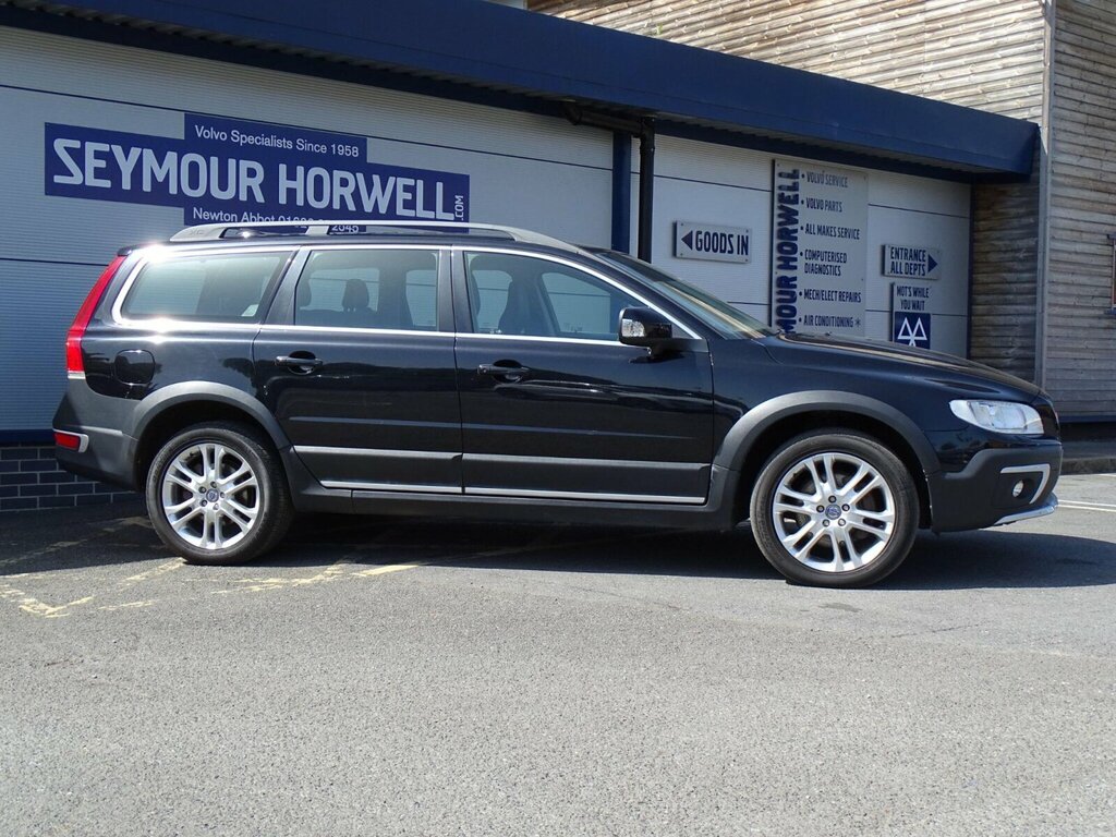 Volvo XC70 2.4 D5 Se Lux Geartronic Awd Euro 5 Black #4