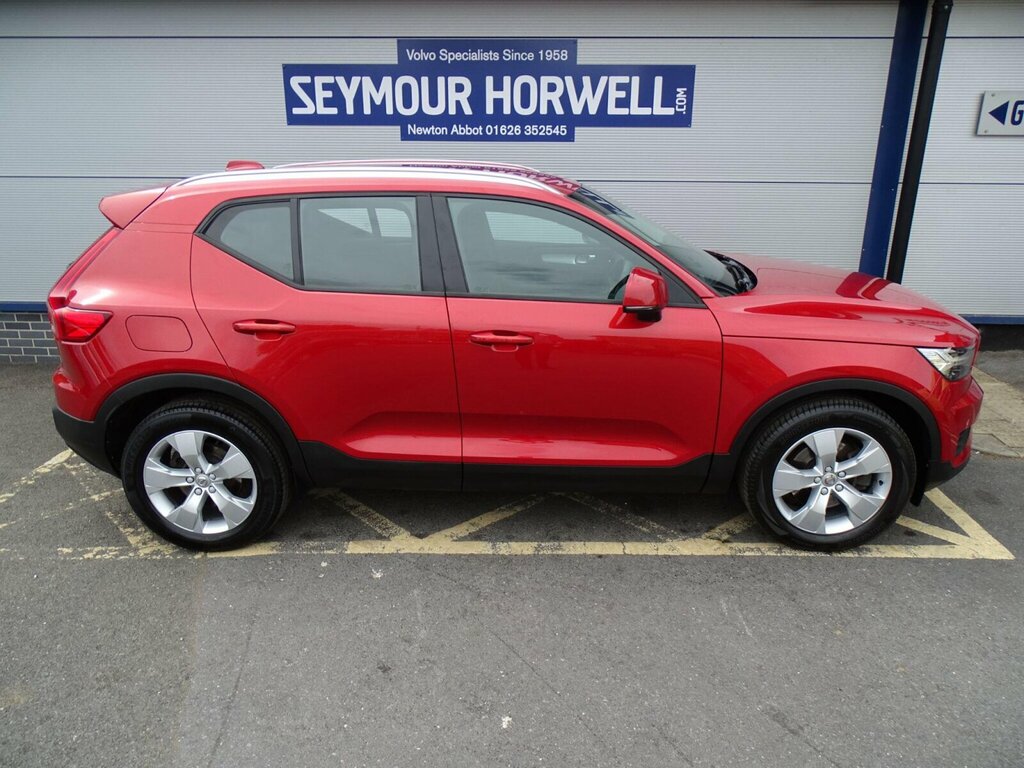 Volvo XC40 2.0 T4 Momentum Awd Euro 6 Ss WH68PXK Red #5
