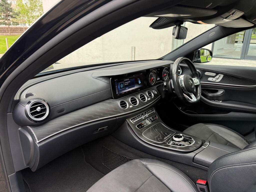Mercedes-Benz E Class 2.0 E200 Amg Line Premium G-tronic Euro 6 S S LL19EBJ Black #4