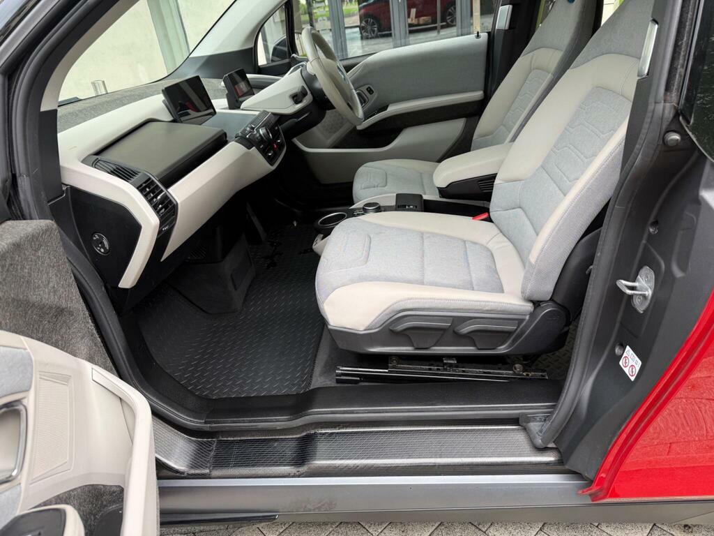 BMW i3 33Kwh S AJ18UMT Red #2