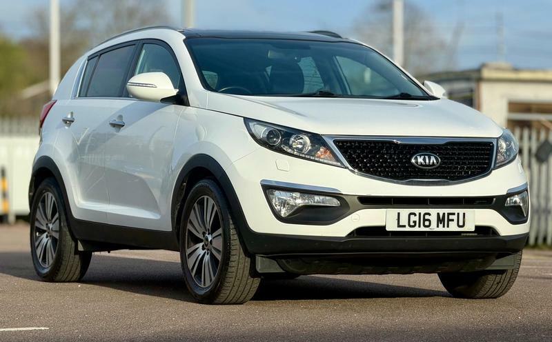 Kia Sportage 1.7 Crdi Ecodynamics 3 2Wd Euro 6 Ss LG16MFU White #2