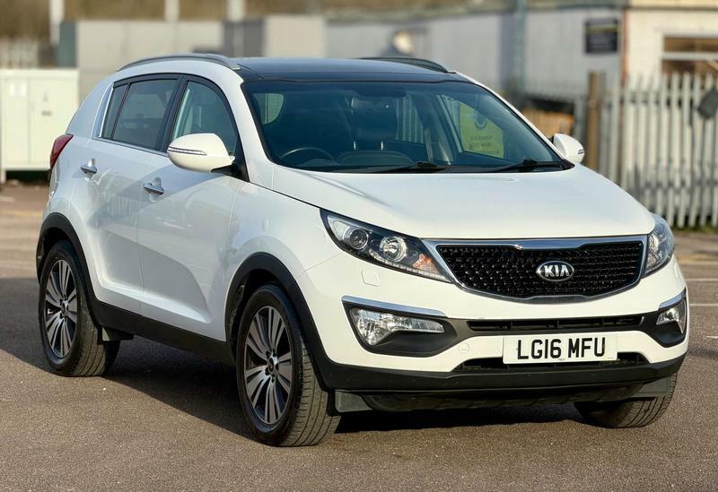 Kia Sportage 1.7 Crdi Ecodynamics 3 2Wd Euro 6 Ss LG16MFU White #3