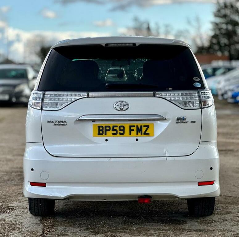 Toyota Estima 2.4 5dr Silver #14