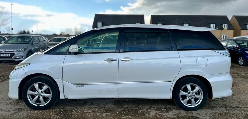 Toyota Estima 2.4 5dr Silver #12
