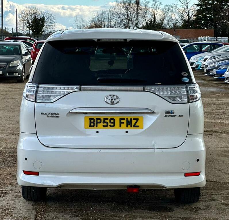 Toyota Estima 2.4 5dr Silver #16