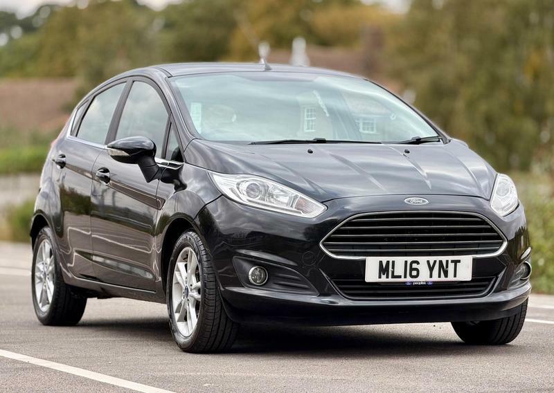 Ford Fiesta 1.25 Zetec Euro 6 ML16YNT Black #2