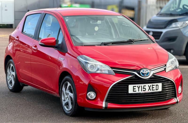 Toyota Yaris 1.5 Vvt-h Icon E-cvt Euro 6 EY15XED Red #3