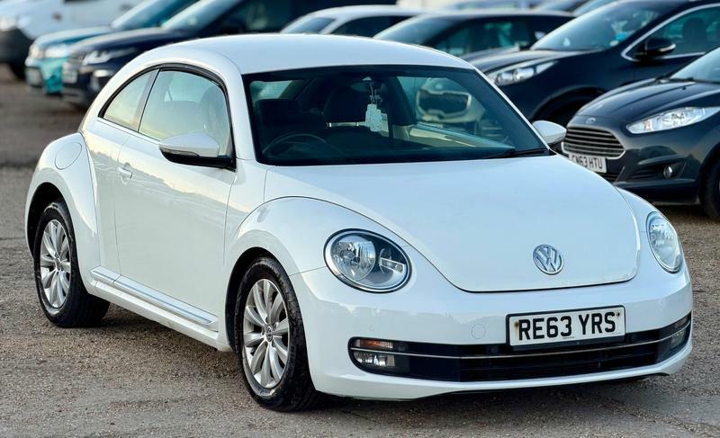 Volkswagen Beetle 1.6 Tdi Bluemotion Tech Design Euro 5 Ss RE63YRS White #2