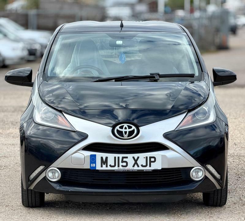 Toyota Aygo 1.0 Vvt-i X-clusiv Euro 5 Euro 5 MJ15XJP Black #4