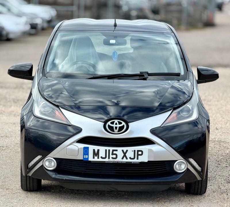 Toyota Aygo 1.0 Vvt-i X-clusiv Euro 5 Euro 5 MJ15XJP Black #3