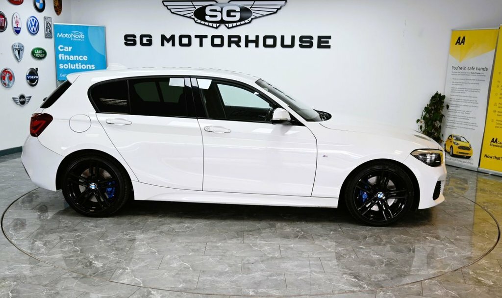 BMW 1 Series 1.5L M Sport Shadow Edition YH19WDU White #6
