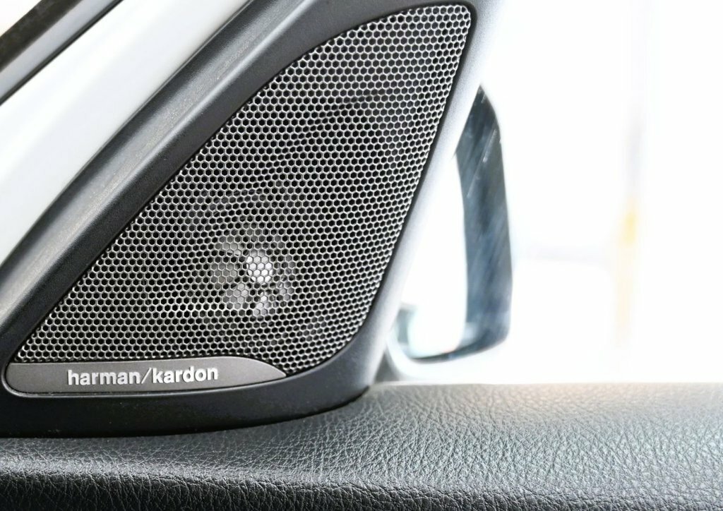 BMW 1 Series 1.5L M Sport Shadow Edition YH19WDU White #5