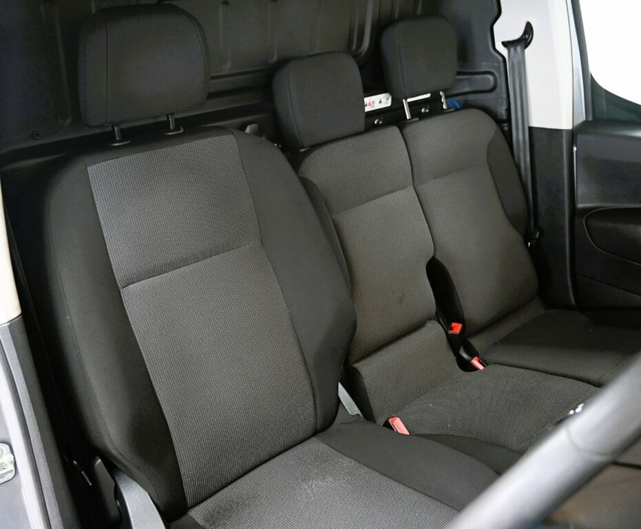 Vauxhall Combo 1.5L Sportive KN22GEJ Grey #4
