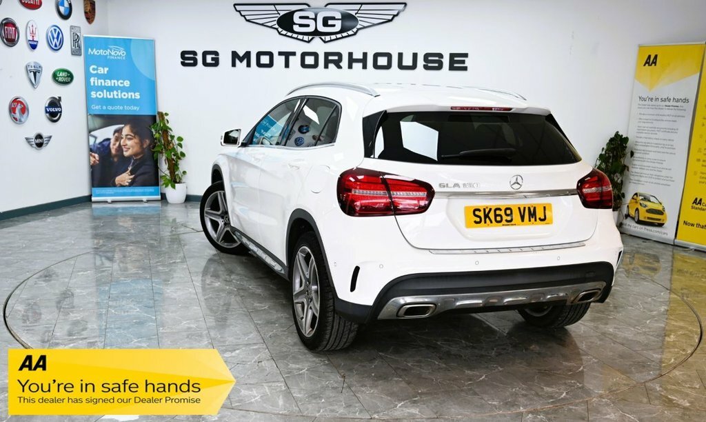 Mercedes-Benz GLA Class 1.6L Amg Line Edition SK69VMJ White #2