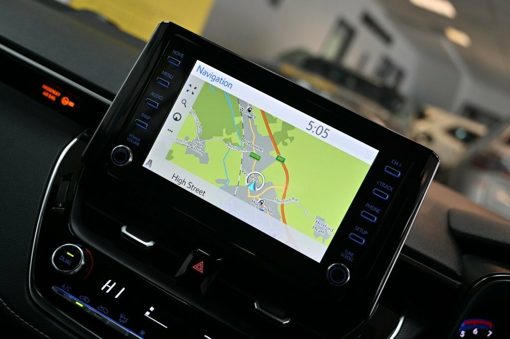 Toyota Corolla 1.8L Icon Tech LO19NKA Black #3