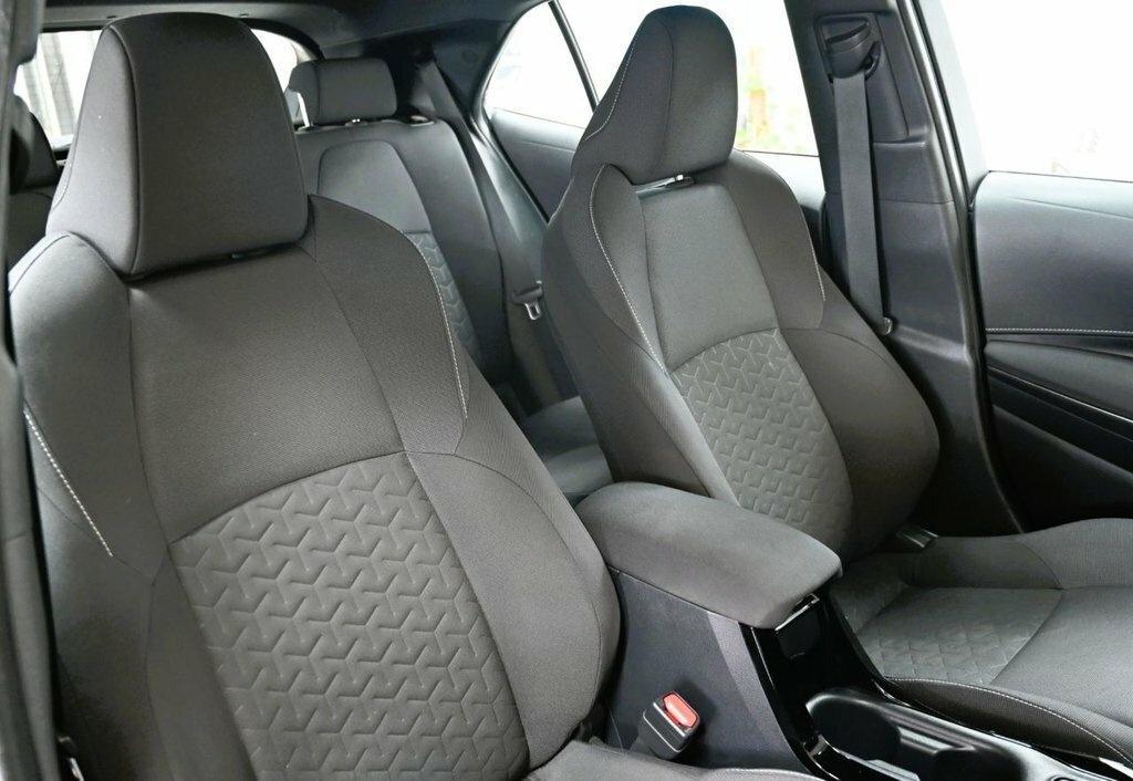 Toyota Corolla 1.8L Icon Tech LO19NKA Black #2