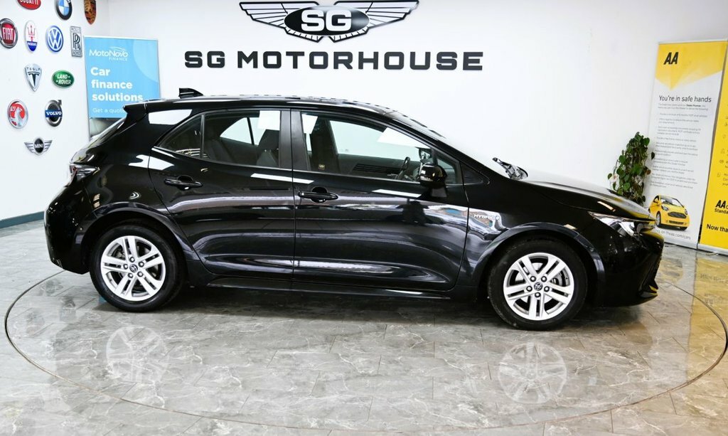 Toyota Corolla 1.8L Icon Tech LO19NKA Black #5