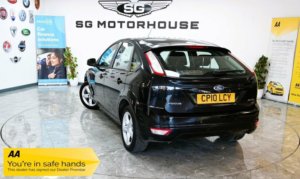 Ford Focus 1L Zetec Black