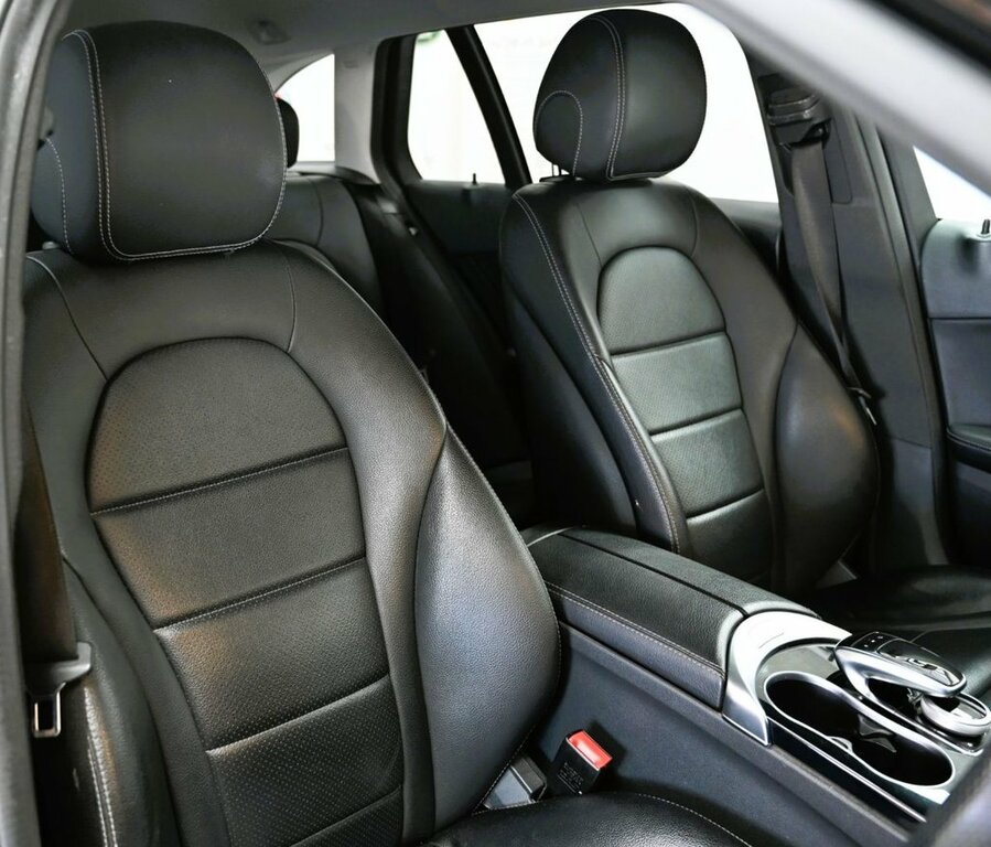Mercedes-Benz C Class 1.6L Sport Black #3