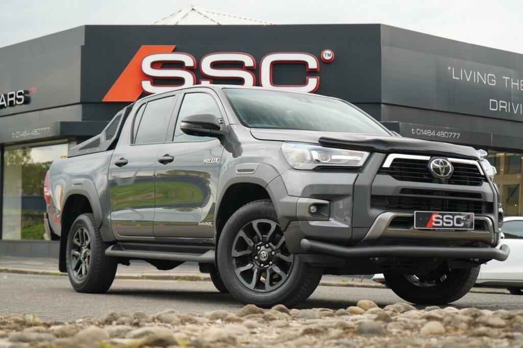Toyota HILUX 2.8 D-4d Invincible X 4Wd Euro 6 Ss Grey