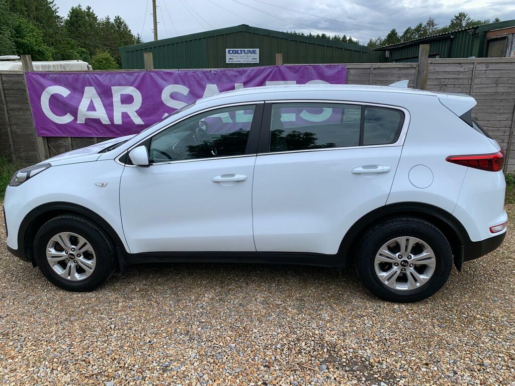 Kia Sportage 1.6 Gdi 1 Euro 6 Ss BD18ZFW White #2