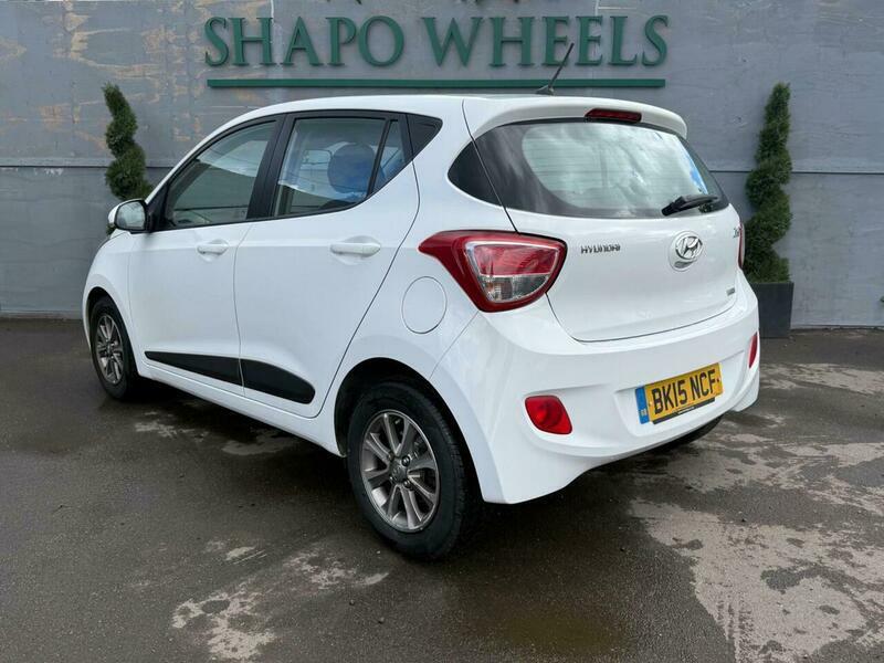 Hyundai I10 1.2 Premium Euro 5 - 2015 15 Plate BK15NCF White #2