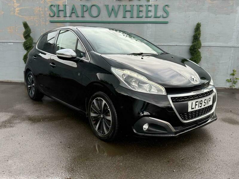 Peugeot 208 1.2 Puretech Tech Edition Euro 6 S S - 2019 Black