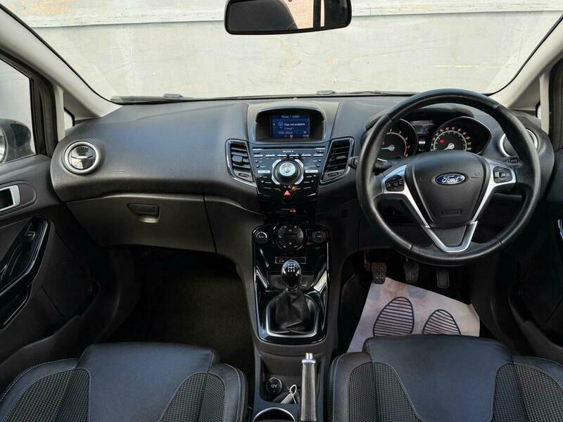 Ford Fiesta 1.0T Ecoboost Titanium X Euro 6 S S - 2015 MD65XEU Black #3