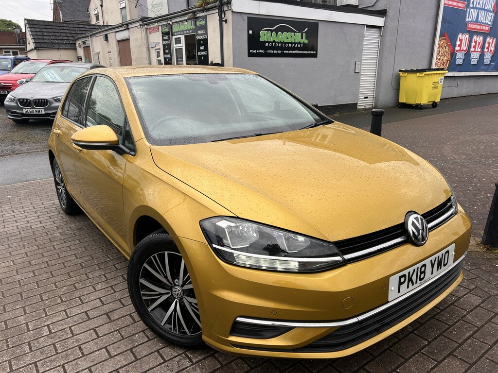 Volkswagen Golf Hatchback 1.0 Tsi Se 2018 Yellow