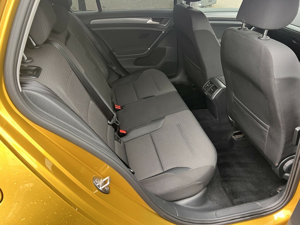 Volkswagen Golf Hatchback 1.0 Tsi Se 2018 PK18YWO Yellow #6
