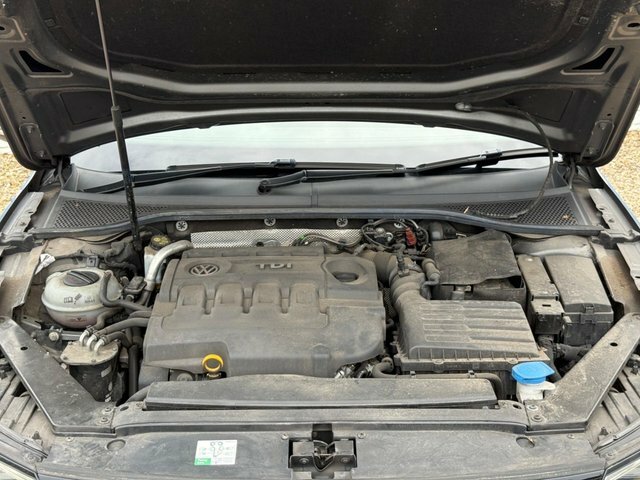 Volkswagen Passat 2016 2.0 Tdi Bluemotion Tech Se Business Saloon YA66KZD Grey #6
