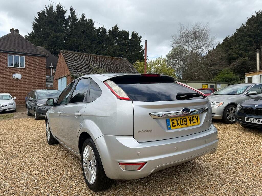 Ford Focus Hatchback 2.0 Titanium 200909 Silver #6