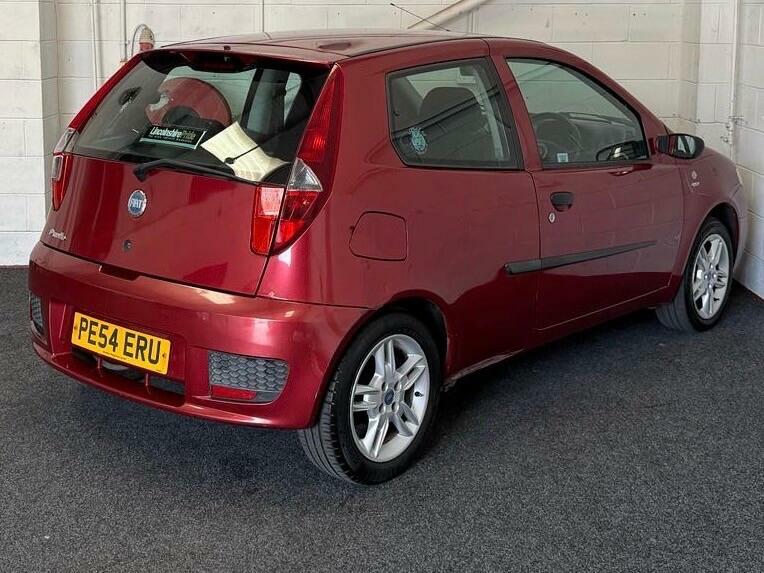 Fiat Punto 1.2 Active Sport Red #6