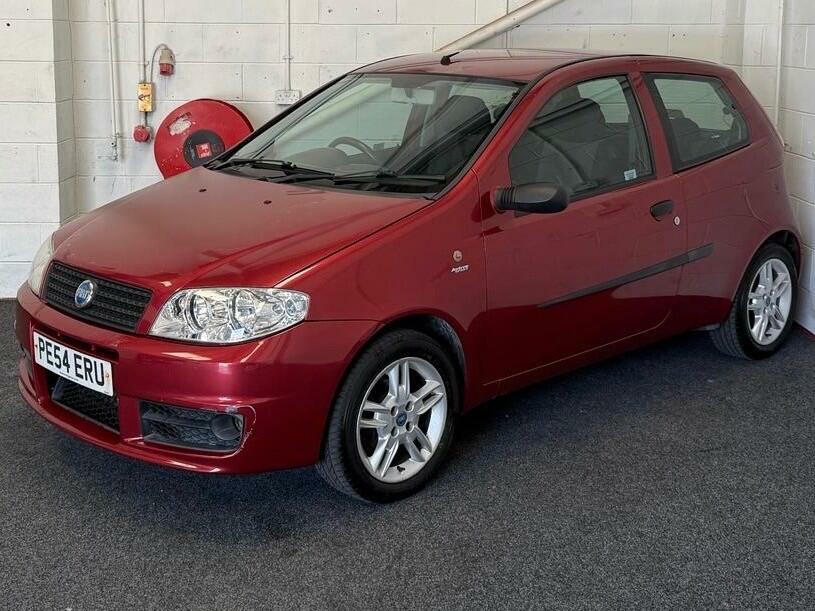 Fiat Punto 1.2 Active Sport Red #3