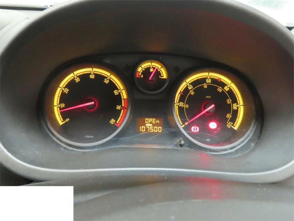 Vauxhall Corsa Excite ML61LXN White #3