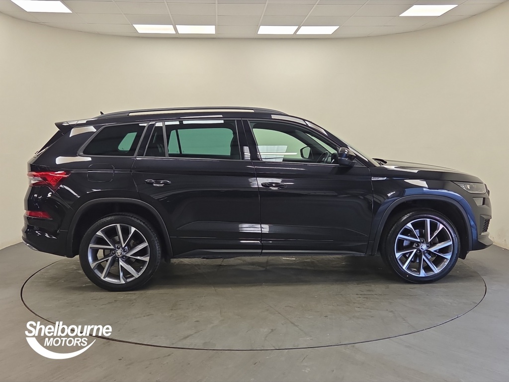 Skoda Kodiaq Kodiaq 1.5 Tsi Act Sportline Suv Dsg WGZ2405 Black #3