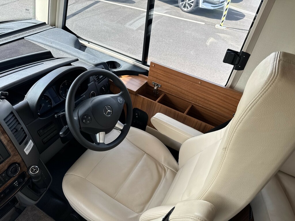 Mercedes-Benz  350D 4Matic Amg Line Premium Black #68
