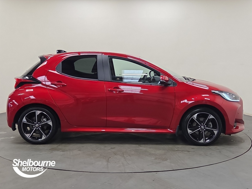 Toyota Yaris Yaris Excel 1.5 Vvt-hev 130 HMZ2272 Red #3