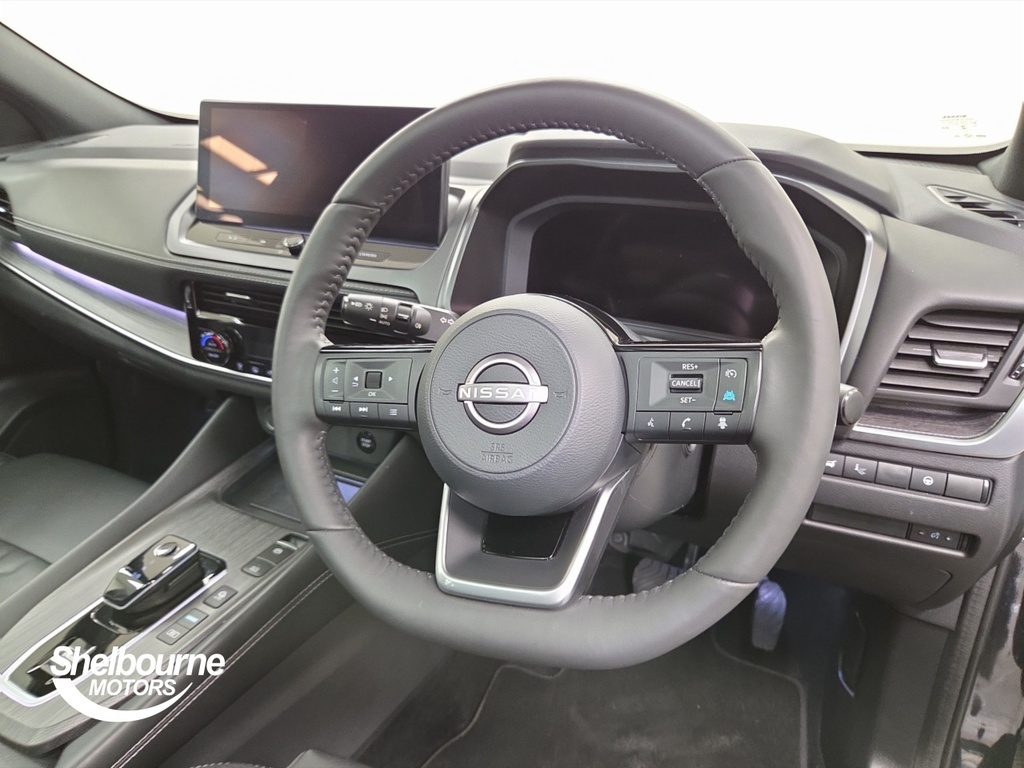 Nissan Qashqai Qashqai 1.5 E-power 205 Tekna Hatchback Black #4