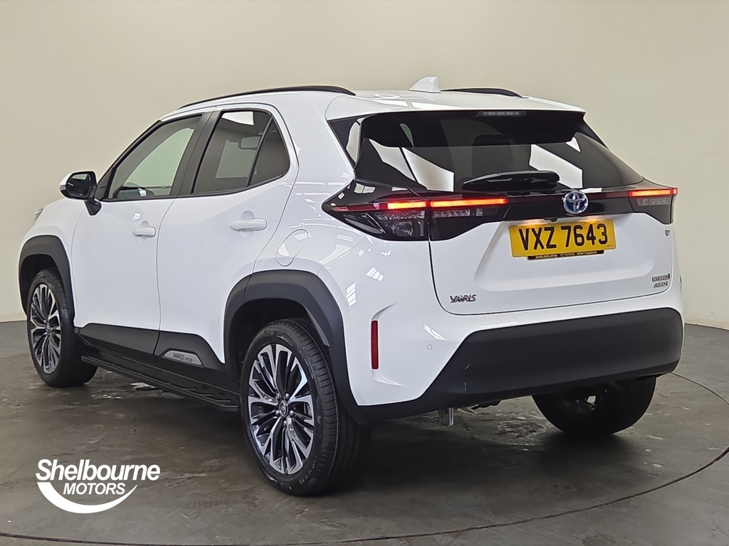 Toyota Yaris Cross Yaris Cross Excel 1.5 Hybrid Awd VXZ7643 White #2