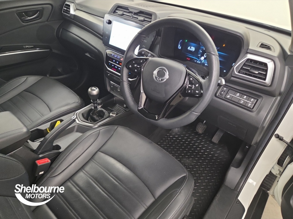SsangYong Tivoli Tivoli 1.5 K40 Suv AP24UOL White #4