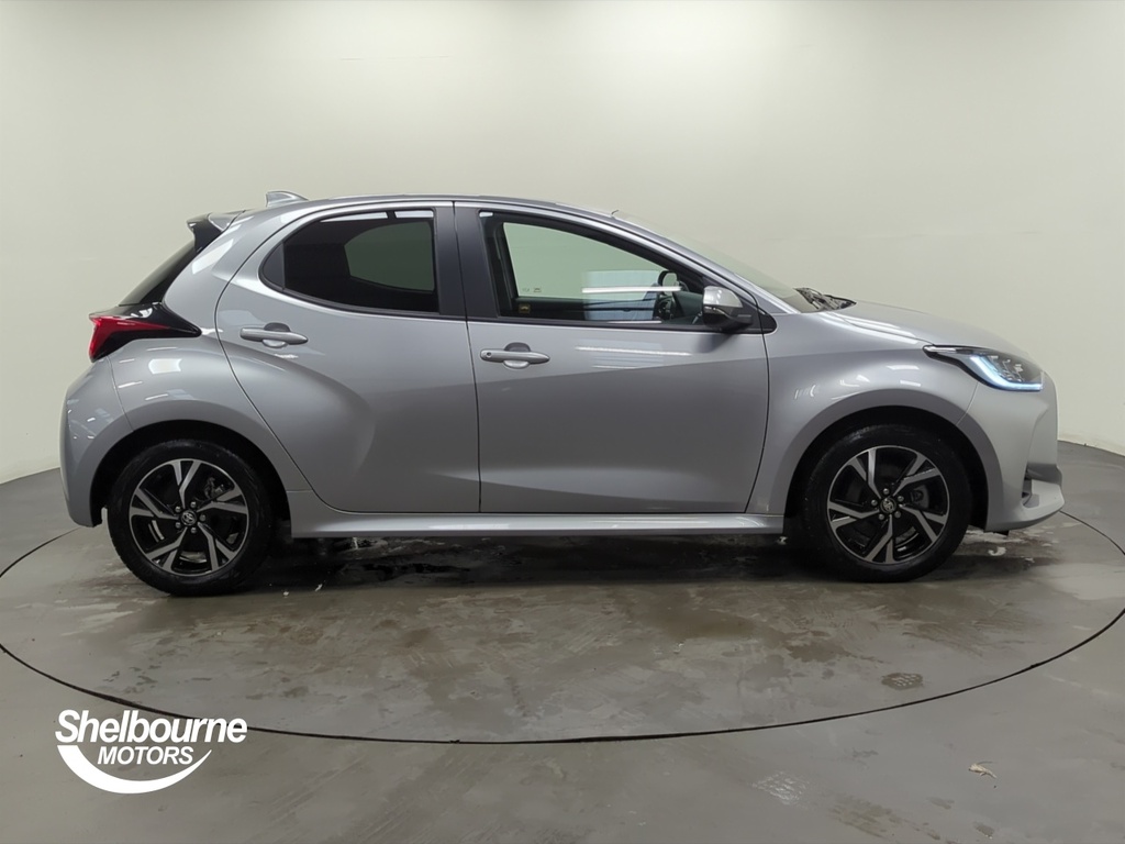 Toyota Yaris Yaris Design UXZ2749 Silver #3