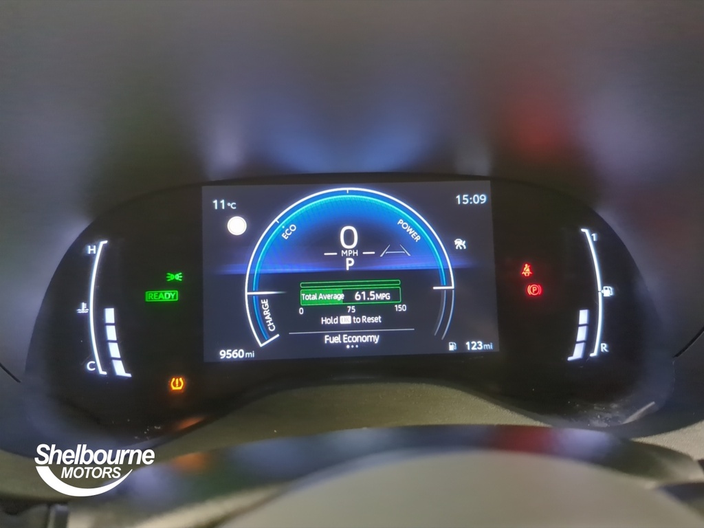 Toyota Yaris Yaris Design UXZ2749 Silver #6